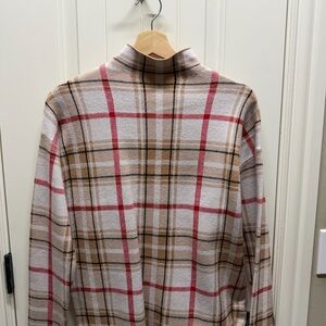 Tahari Women’s Turtleneck Sweater - Beige and Red Plaid